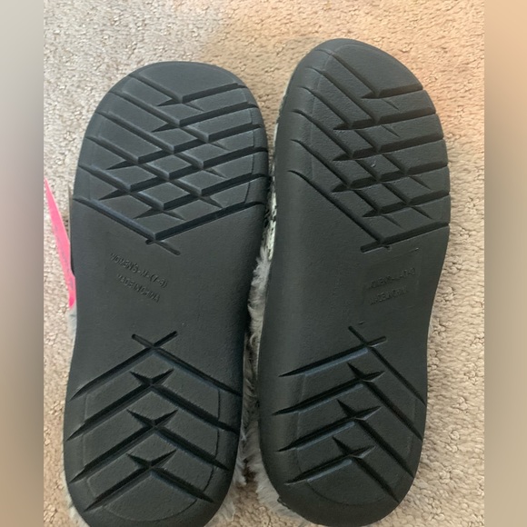 Woman’s Oakland Raider slippers - Picture 5 of 6